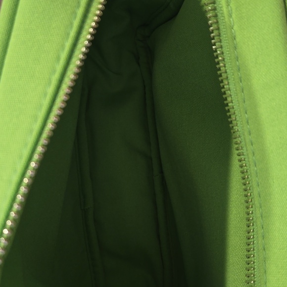 New never used Valentino bag pouch clutch 9x6 in vibrant spring color VLogo bag - Picture 6 of 7